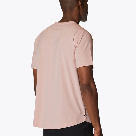 Cuts clothing curve hem short sleeve - Picture 3 of 7